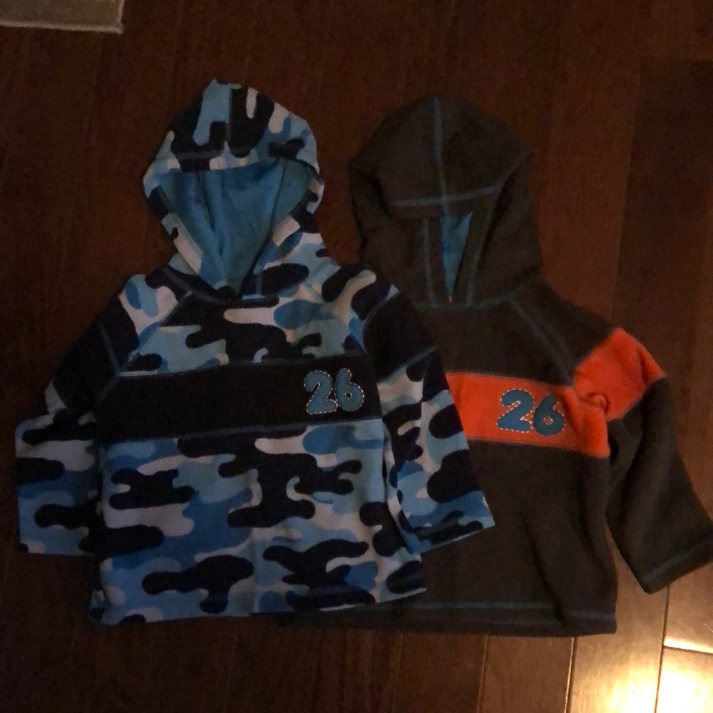 (2) size 2T hoodies / sweatshirts